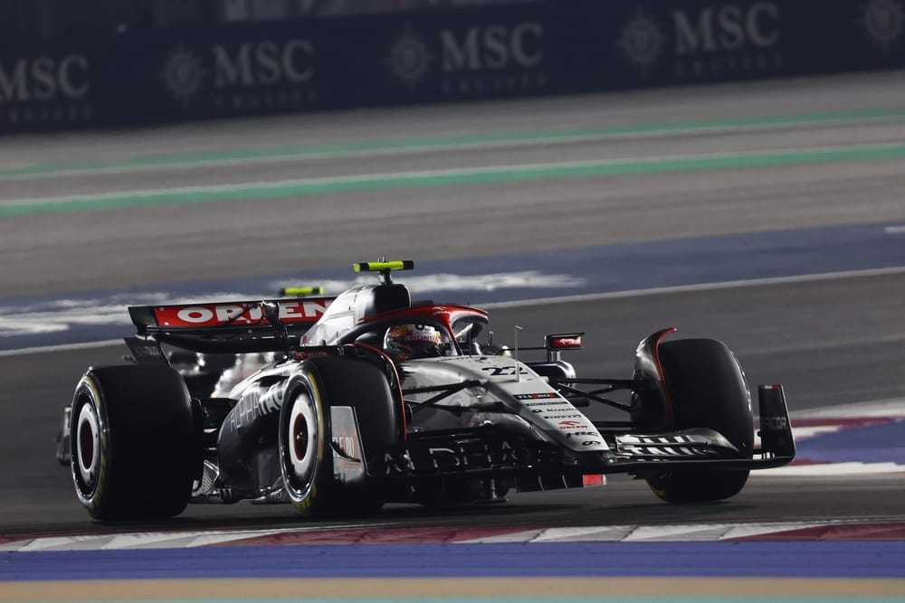 哈斯车队绝杀红牛车队,拉塞尔扛起全队 哈斯车队绝杀红牛车队,拉塞尔扛起全队