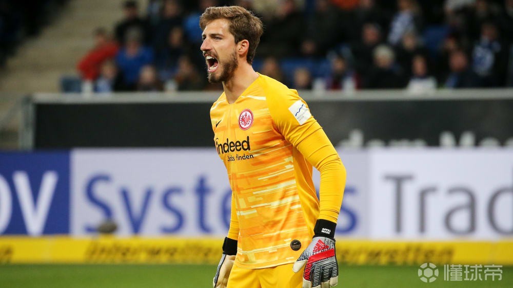 法兰克福主教练圣诞祝福球员,提振球队斗志 法兰克福主教练圣诞祝福球员,提振球队斗志