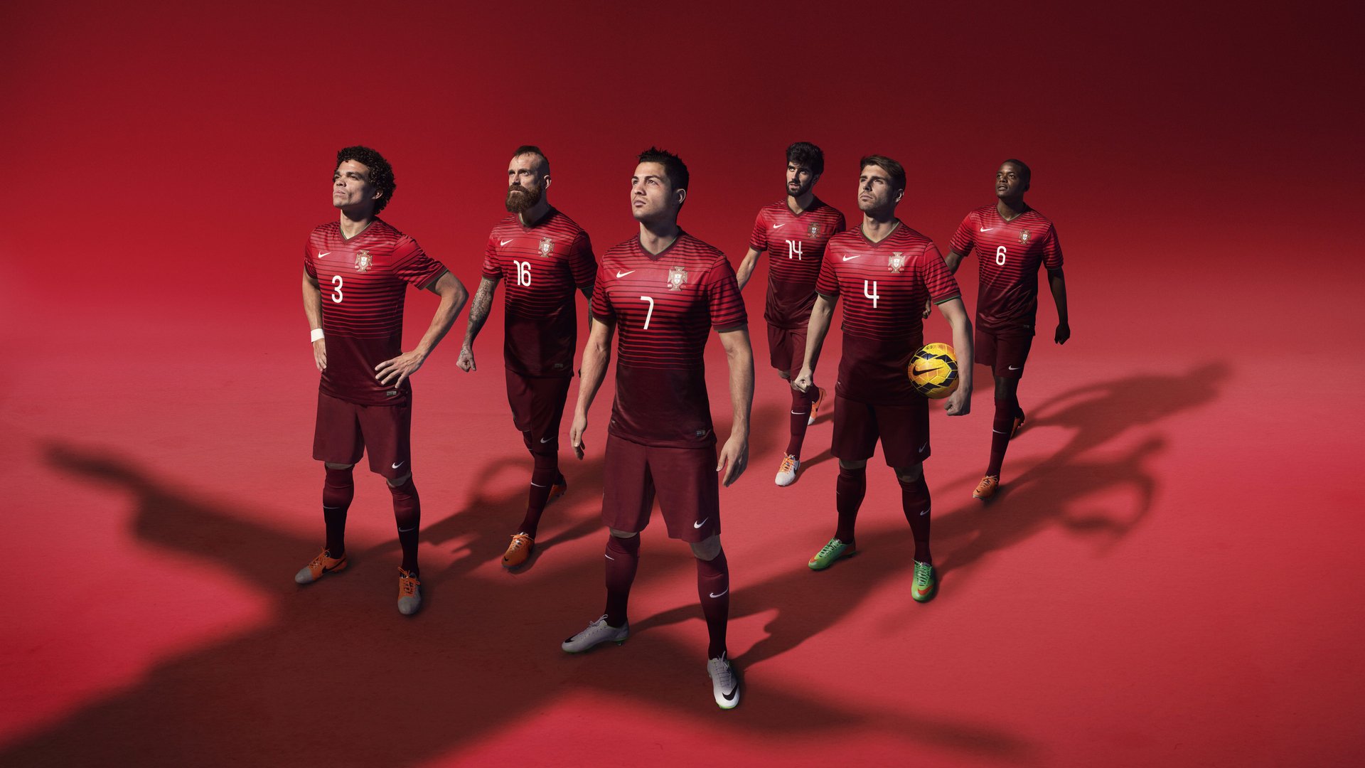 赛道与绿茵的交错，当F1争冠焦点战遇上威尔士斩落国际米兰