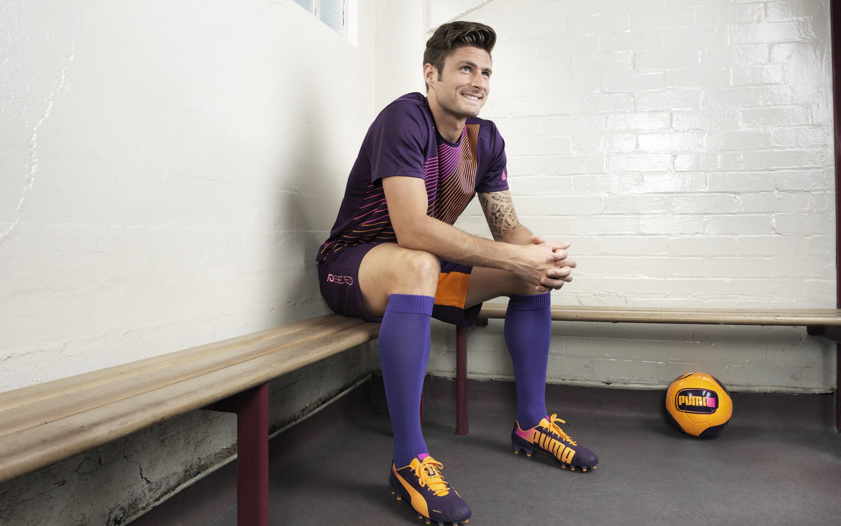 德里赫特爆发与埃及突围，足球之夜的双重变奏