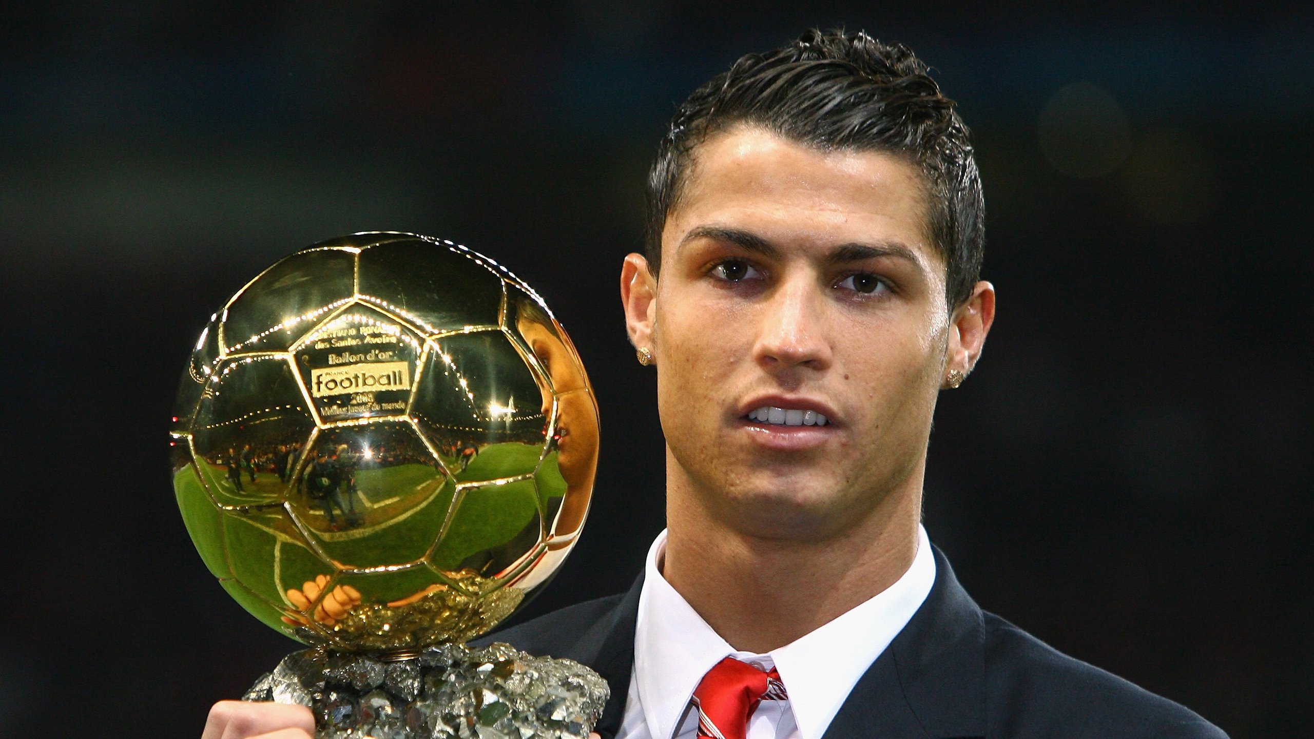 北欧神塔降临沙特！伊布关键先生本色，多特蒙德战术打穿沙漠防线