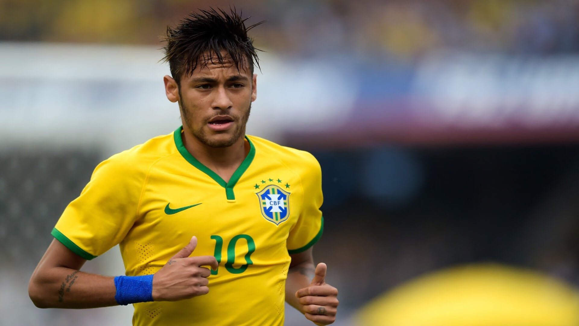 赛道上的绝对主宰，汉密尔顿统治全场，索伯车队完胜阿斯顿马丁